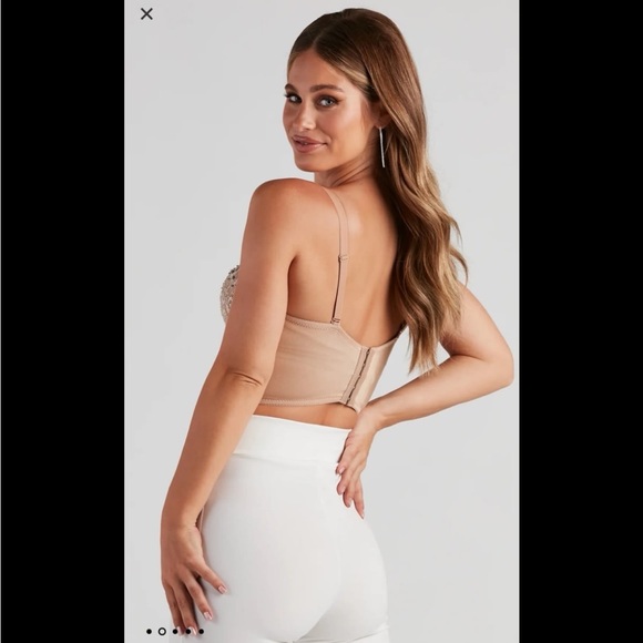 Reigning Lace Bustier Corset - Picture 3 of 8